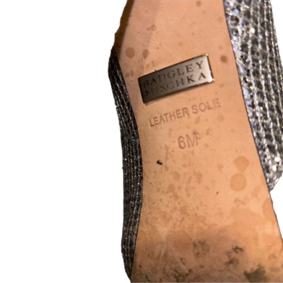 Badgley Mischka HOLIDAY Metallic Silver super sparkly peep toe heels 6 e… - Picture 7 of 8